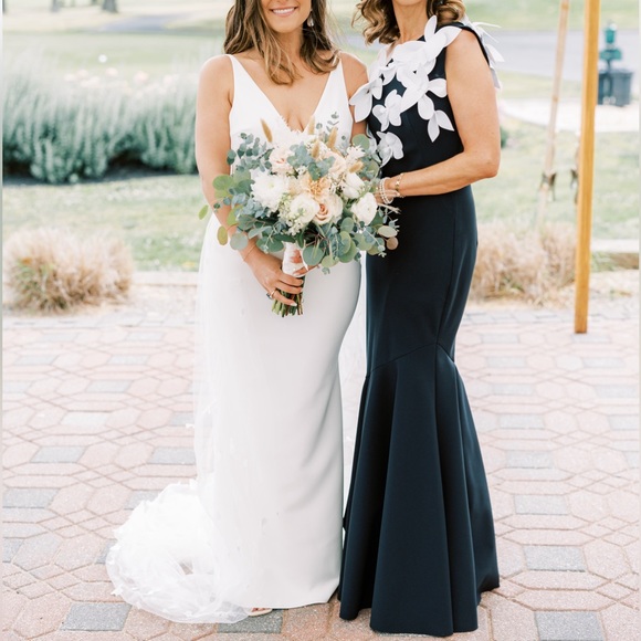 Frascara Black and White Floral Gown - Picture 5 of 10